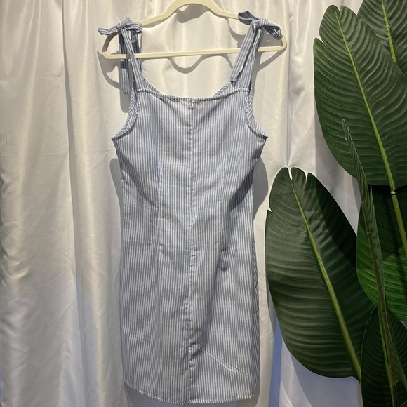 SHEIN Asymmetric Button Knot Strap Striped Cami Dress - Picture 4 of 8